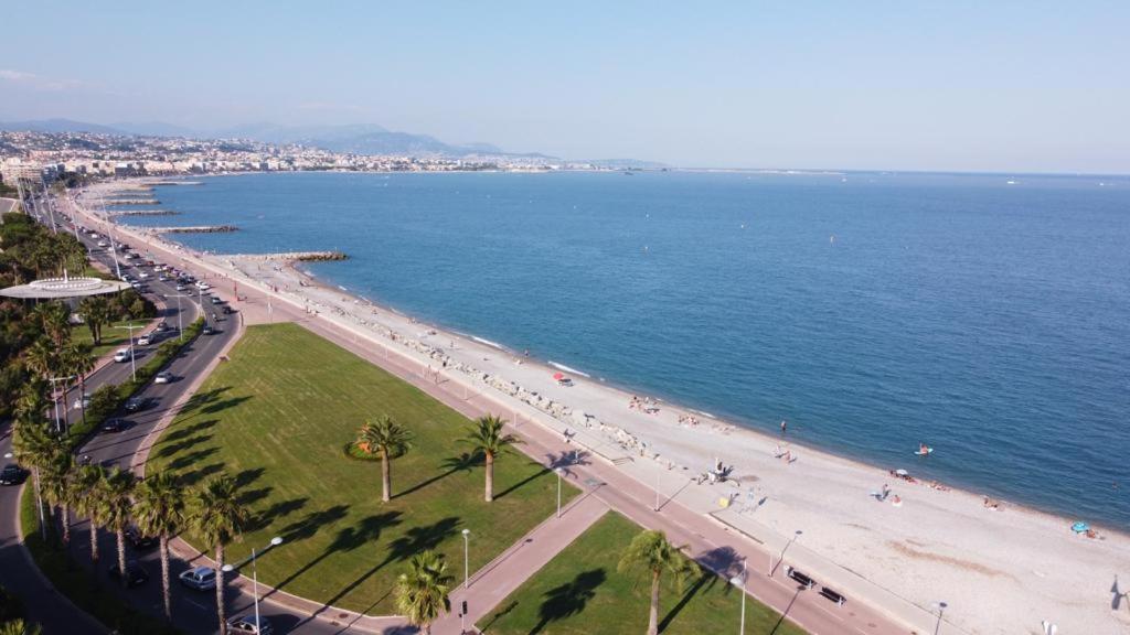 Charmant Studio Proche De Nice A 300M Des Plages Villeneuve-Loubet Exterior photo